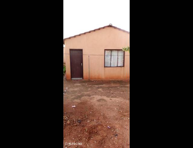 2 BEDROOM HOUSE FOR SALE IN ESSELEN PARK EXT 1